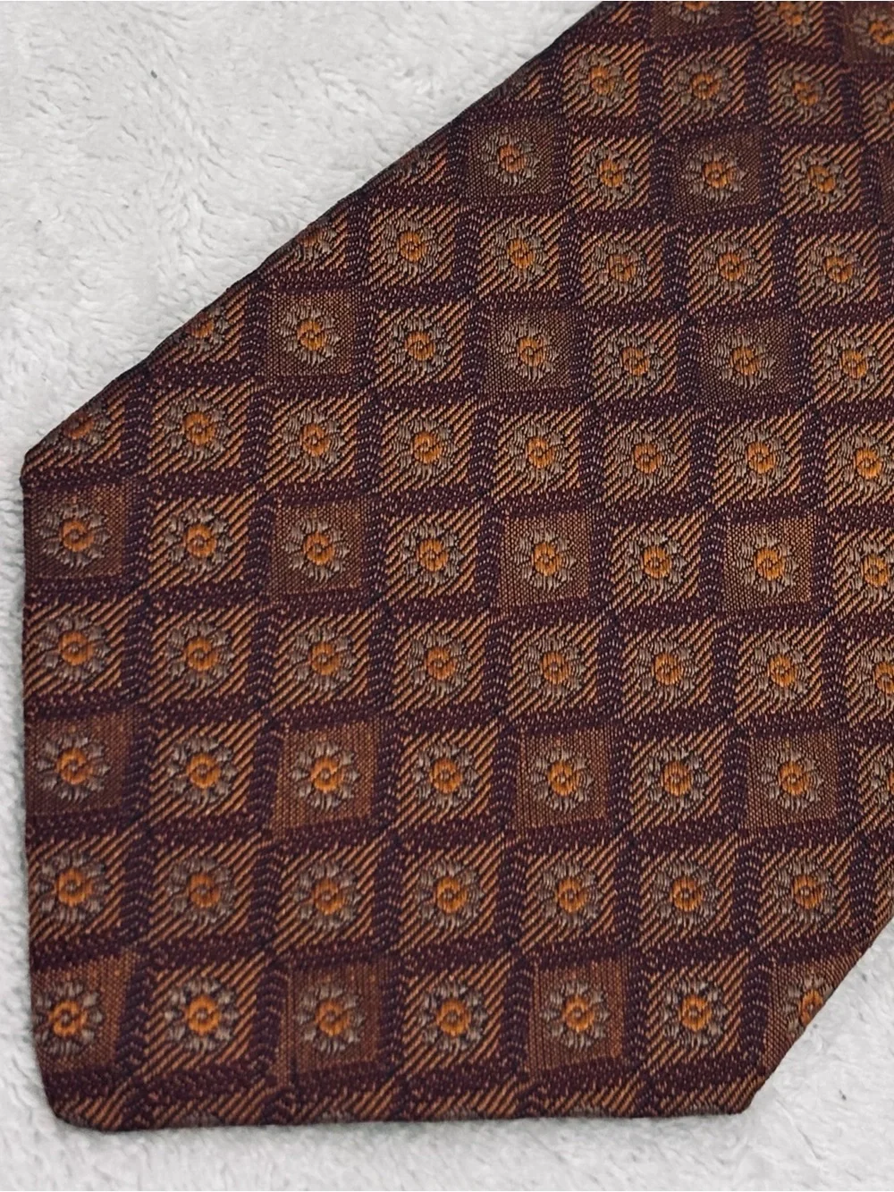 Brand New High Quality Tie By Ike Behar - 3 3/4 Inches Wide